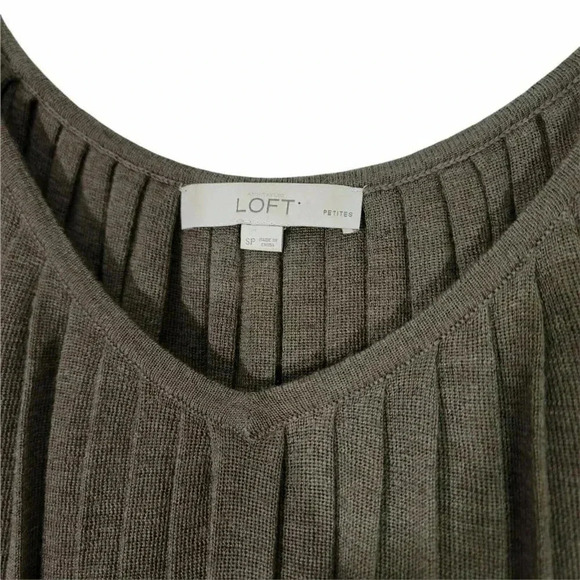 Ann Taylor Loft Brown Accordion Pleated Merino Swe - Picture 2 of 5